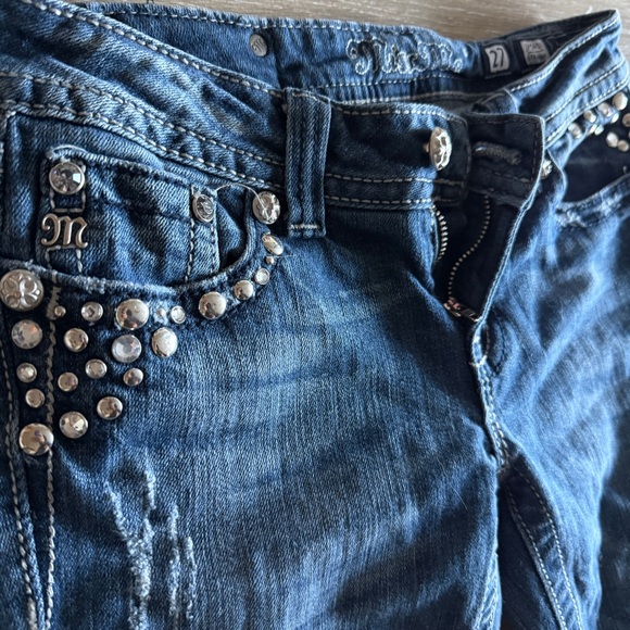 Miss Me Studded Bedazzled Straight Leg Jeans size 27 - Picture 3 of 6